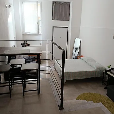 Mini Loft La Tana アパート